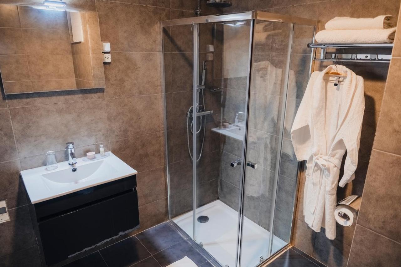 Hotel Nina Dakar Bagian luar foto